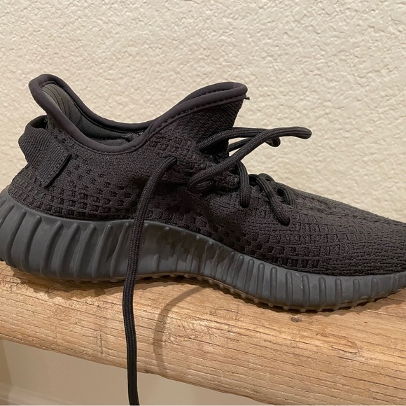 Adidas Yeezy boost - Picture 9 of 11